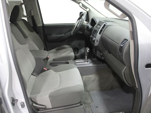 Used 2012 Suzuki Equator Sport image 18