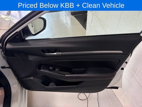 Used 2024 Nissan Altima 2.5 SR FWD image 18