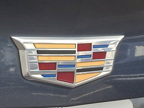 Used 2021 Cadillac XT4 Luxury w/ Cold Weather Package image 29