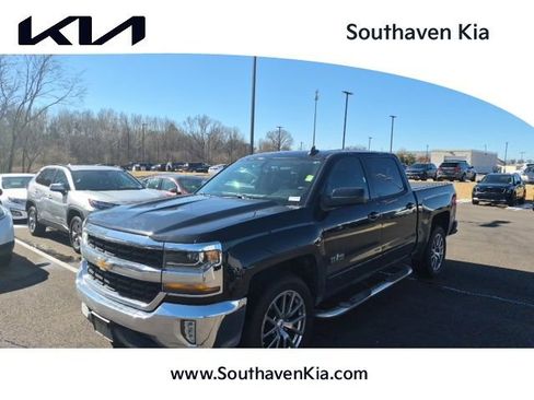 Used 2018 Chevrolet Silverado 1500 LT w/ Texas Edition image 1