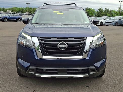 Certified 2023 Nissan Pathfinder SL w/ SL Premium Package AWD/4WD image 2