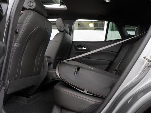 New 2026 Chevrolet Trax RS w/ Sunroof Package image 31