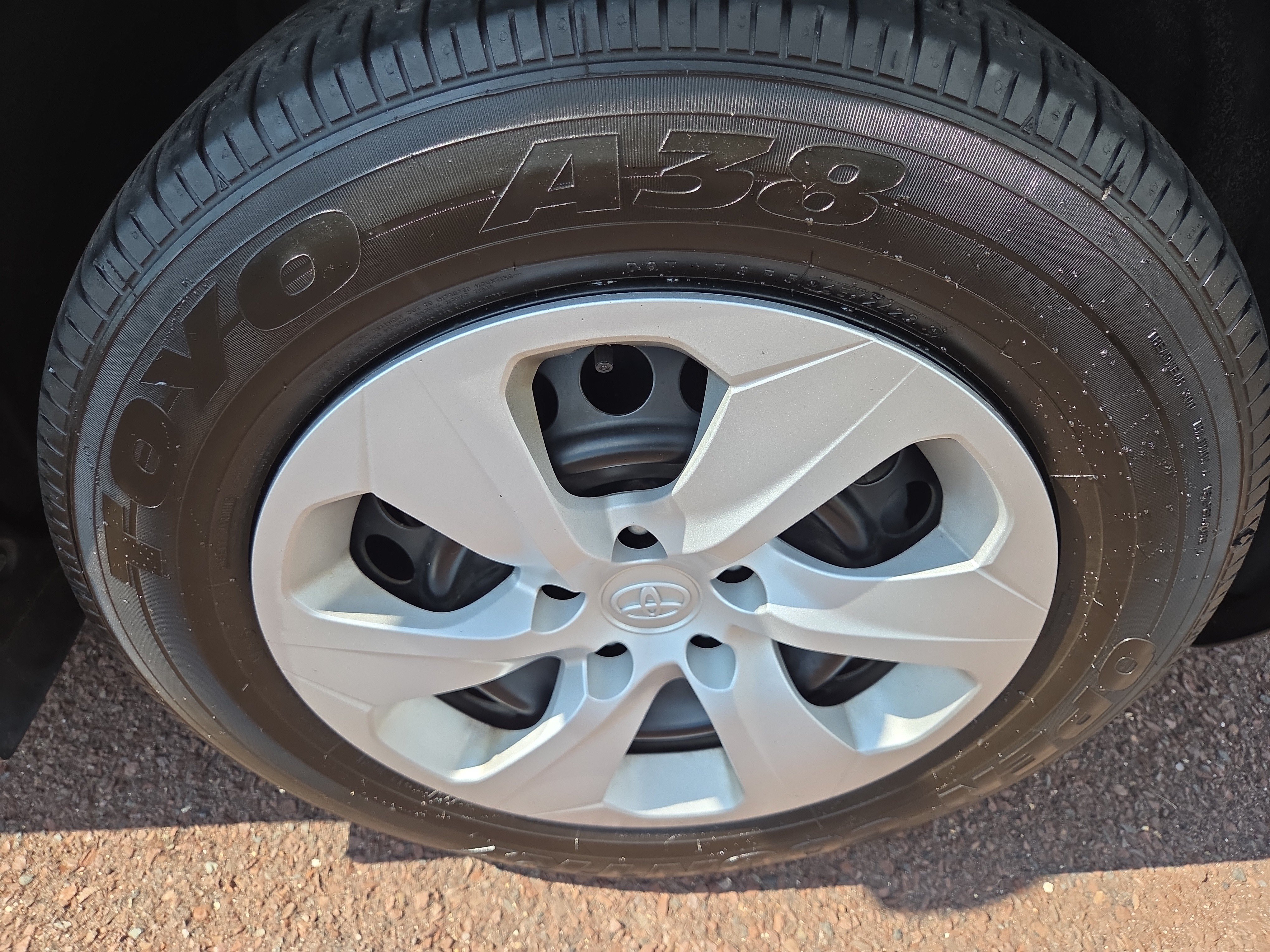 Certified 2023 Toyota RAV4 LE AWD/4WD image 9