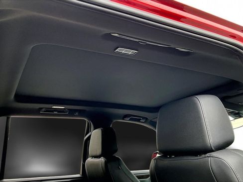 Used 2021 Chevrolet Tahoe Z71 w/ Luxury Package image 15