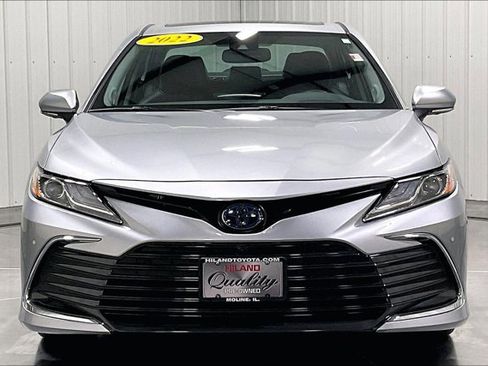 Certified 2022 Toyota Camry XLE w/ Navigation Upgrade Package FWD image 2