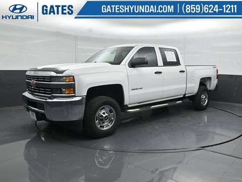 Used 2016 Chevrolet Silverado 2500 W/T AWD/4WD image 6