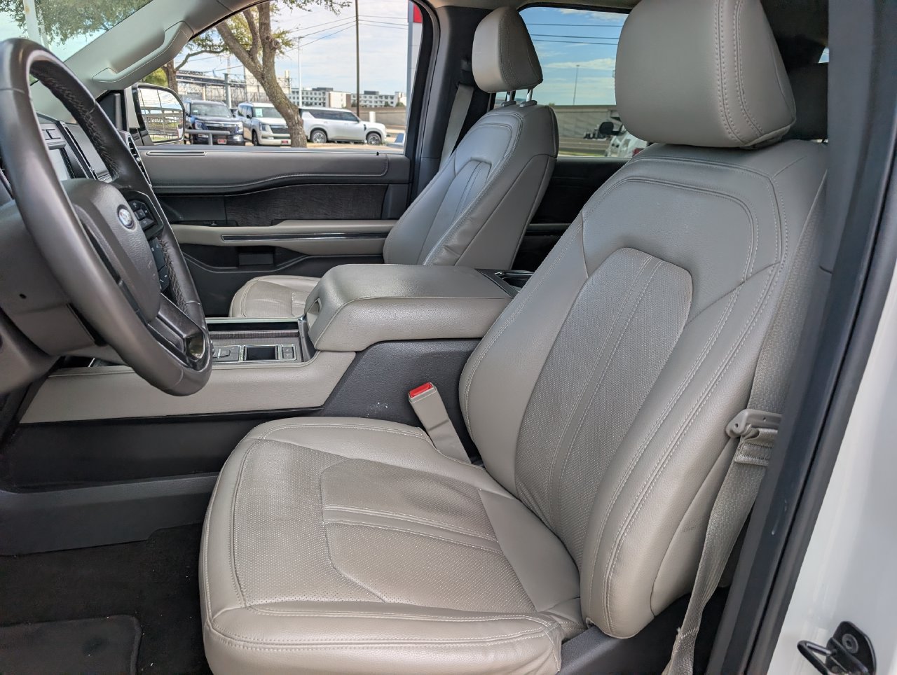 Used 2021 Ford Expedition Limited RWD image 26