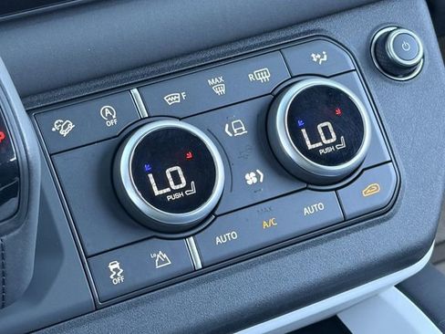 Used 2025 Land Rover Defender 110 S AWD/4WD image 17