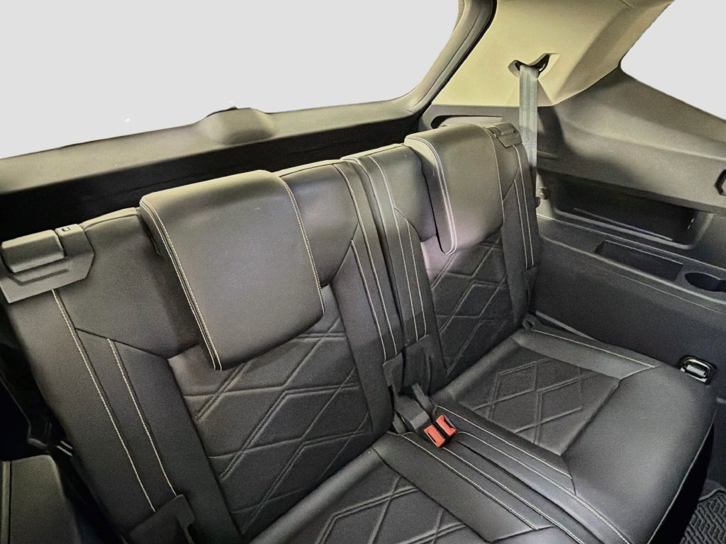 Used 2024 Volkswagen Atlas SE FWD image 28