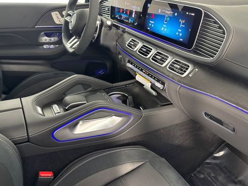New 2026 Mercedes-Benz GLS 63 AMG 4MATIC image 27