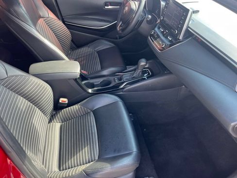 Used 2022 Toyota Corolla XSE FWD image 17