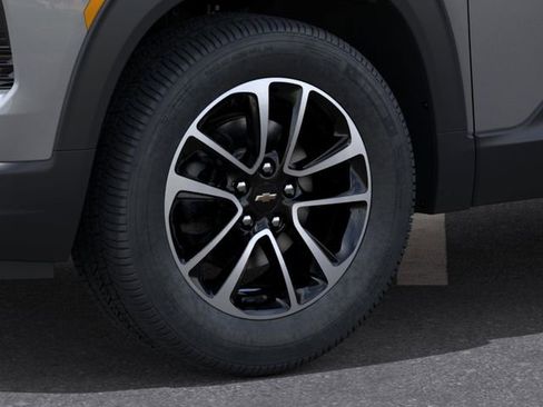 New 2026 Chevrolet TrailBlazer LT w/ LT Cold Weather Package FWD image 9
