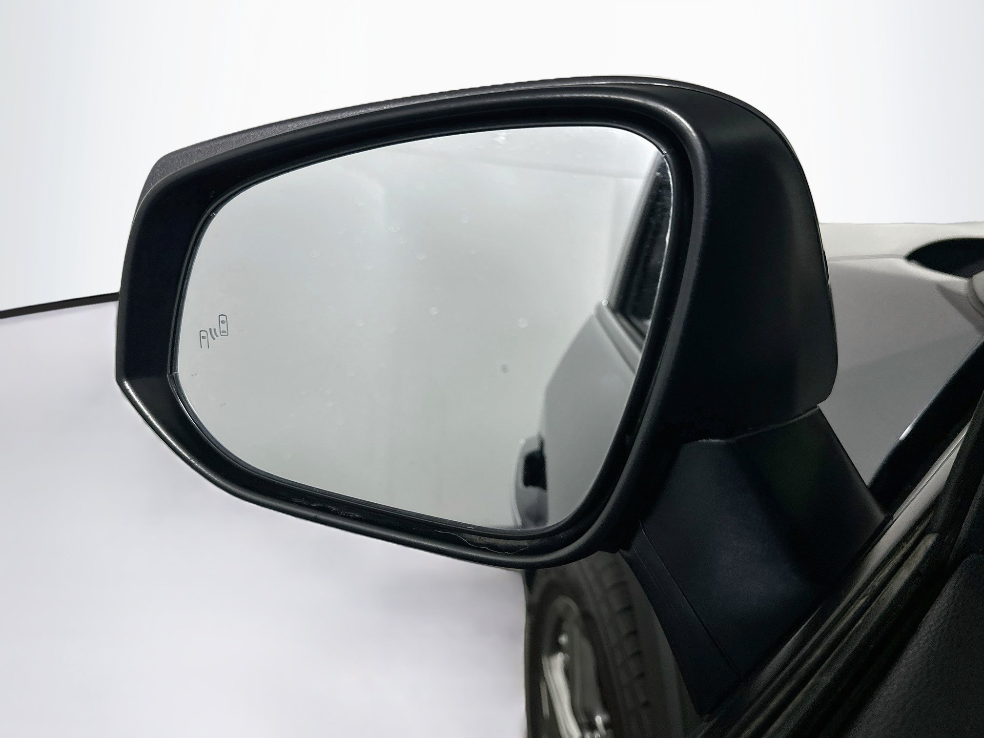 Used 2019 Toyota RAV4 Limited AWD/4WD image 16