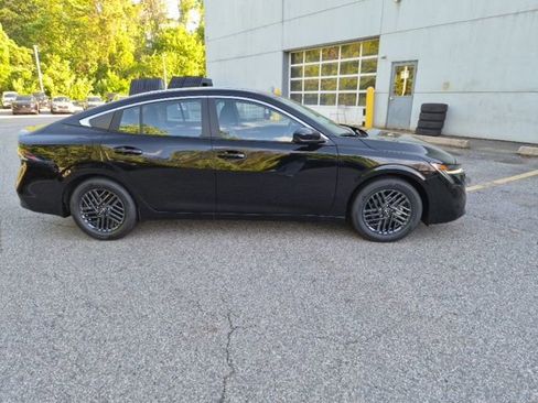 New 2026 Nissan Sentra SV FWD image 2