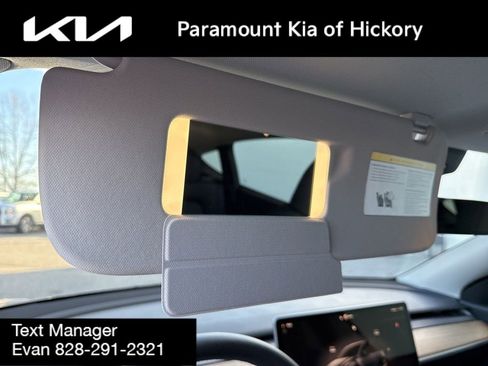 Used 2022 Tesla Model Y Long Range image 29