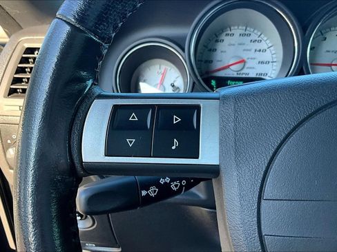 Used 2009 Dodge Challenger SRT8 RWD image 9