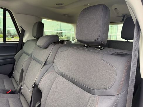 Certified 2025 Ford Expedition Active AWD/4WD image 13