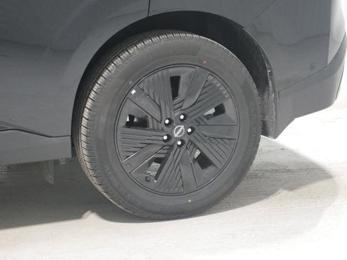 Used 2025 Nissan Murano SV image 23