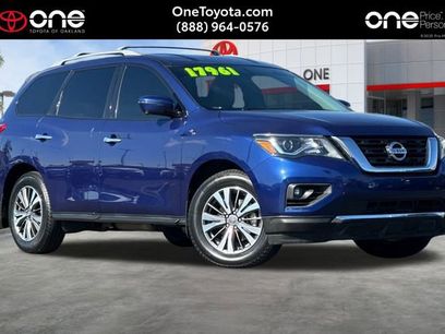 Used 2018 Nissan Pathfinder SL