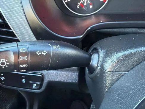 Used 2021 Kia Seltos LX AWD/4WD image 14