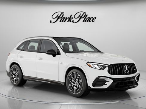 Used 2026 Mercedes-Benz GLC 43 AMG 4MATIC image 32
