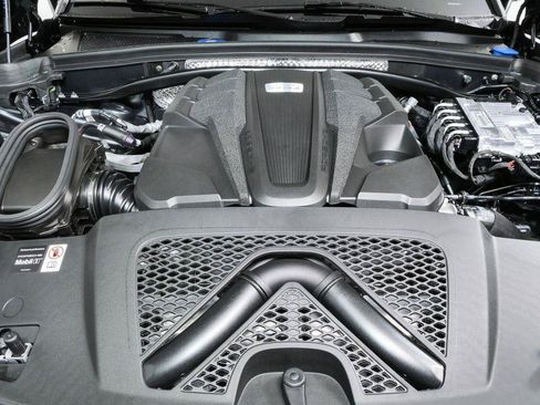 New 2026 Porsche Macan S AWD/4WD image 36