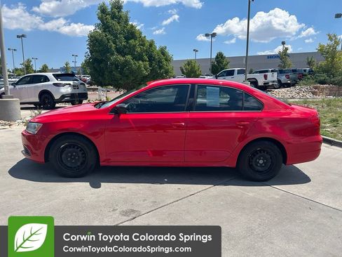 Used 2013 Volkswagen Jetta Sedan FWD image 4
