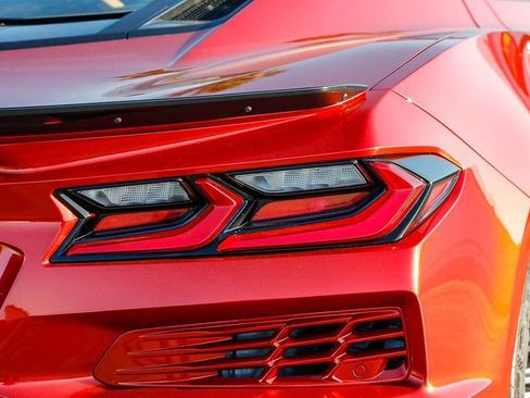 Used 2023 Chevrolet Corvette Z06 RWD image 10