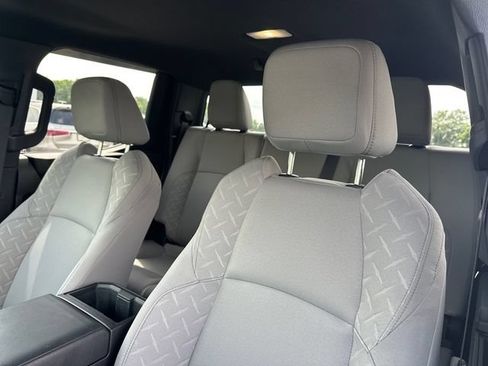 Used 2024 Toyota Tacoma TRD Sport RWD image 16