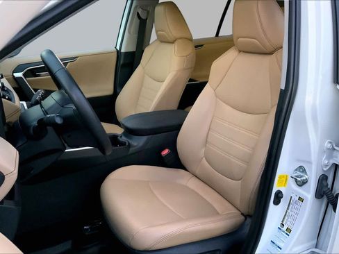 Used 2022 Toyota RAV4 Limited w/ Limited Grade Weather Package AWD/4WD image 8