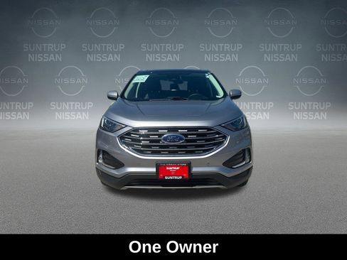 Used 2023 Ford Edge Titanium AWD/4WD image 10