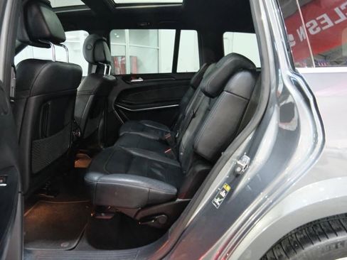 Used 2018 Mercedes-Benz GLS 550 4MATIC image 23