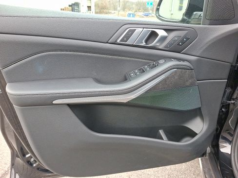 Used 2023 BMW X5 xDrive40i w/ Luxury Seating Package image 11