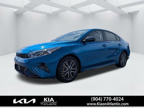 Used 2023 Kia Forte GT-Line w/ GT-Line Premium Package FWD image 6