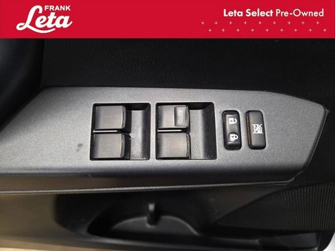 Used 2018 Toyota RAV4 XLE FWD image 23