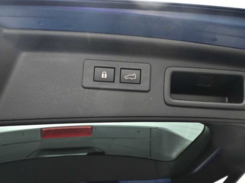 Used 2023 Subaru Forester Premium AWD/4WD image 53