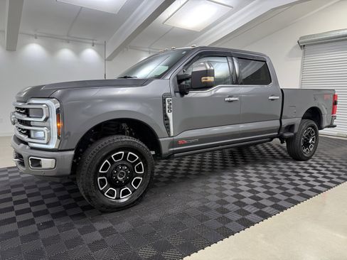 Used 2024 Ford F350 Platinum image 3