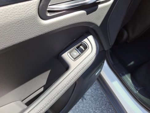 Used 2025 Porsche Macan image 22