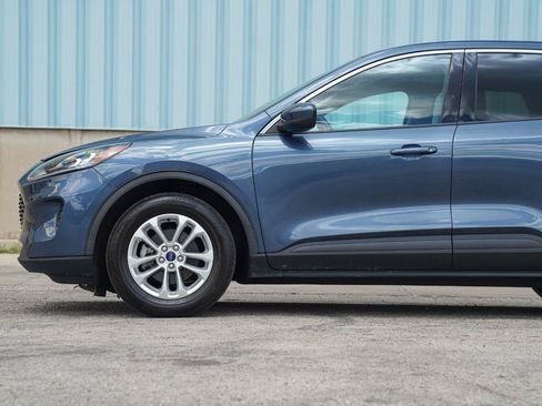 Used 2020 Ford Escape SE FWD image 10