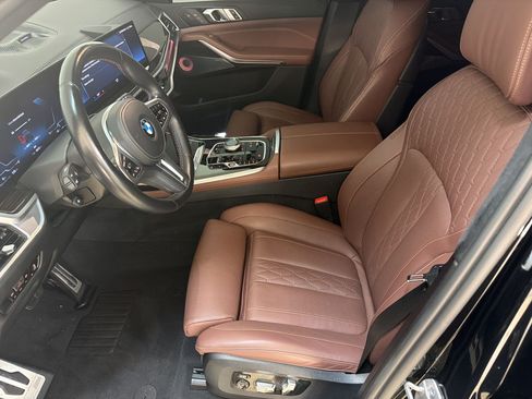 Used 2023 BMW X7 M60i w/ Executive Package AWD/4WD image 5