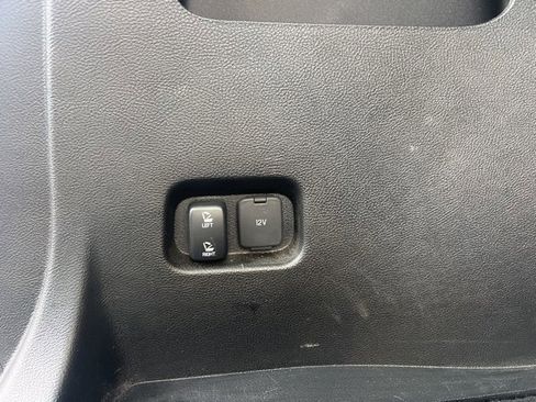 Used 2024 Ford Edge SEL w/ Convenience Package image 17