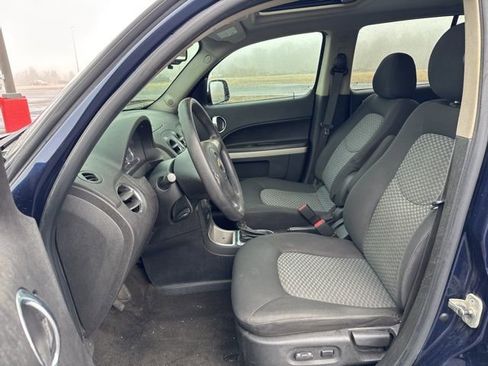 Used 2009 Chevrolet HHR LT image 9