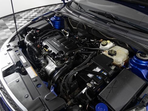 Used 2012 Chevrolet Cruze LT w/ RS Package image 40