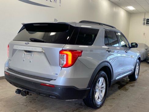 Used 2020 Ford Explorer XLT w/ Comfort Package image 9