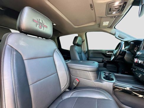 Used 2019 GMC Sierra 1500 SLT w/ SLT Premium Plus Package AWD/4WD image 29