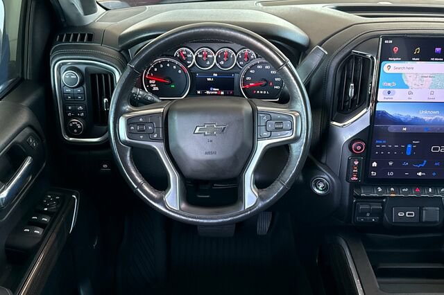 Used 2020 Chevrolet Silverado 1500 LT Trail Boss AWD/4WD image 14