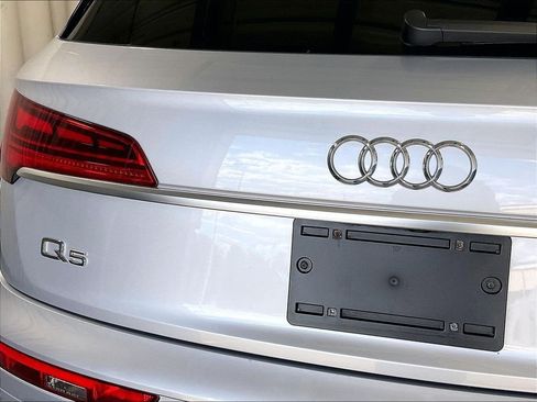 Used 2023 Audi Q5 2.0T Premium w/ Convenience Package AWD/4WD image 28