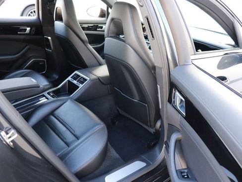 Used 2018 Porsche Panamera 4S w/ Premium Package Plus AWD/4WD image 27