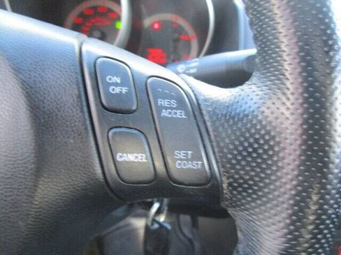 Used 2005 MAZDA MAZDA3 s w/ Sport Pkg image 10