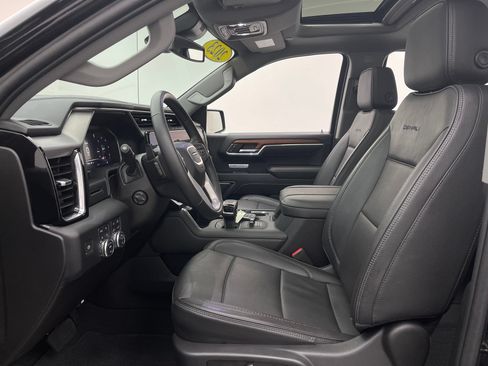 Used 2023 GMC Sierra 1500 Denali AWD/4WD image 19